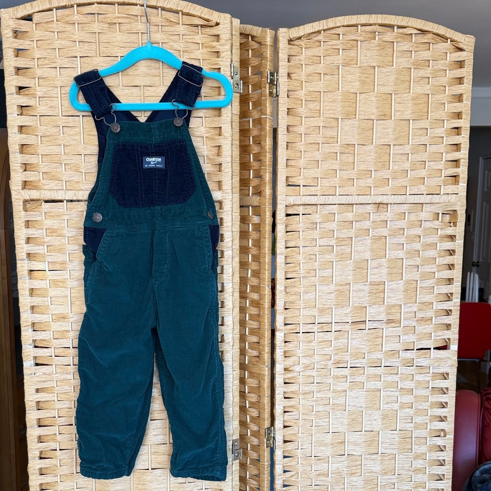 3T osh kosh overalls green/blue corduroy with soft lining